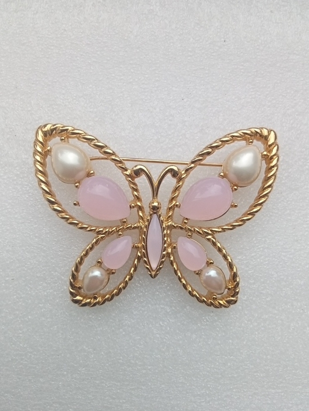 Vintage TRIFARYtm Gold Butterfly Brooch with Pink Cabochone and Pearl Accents